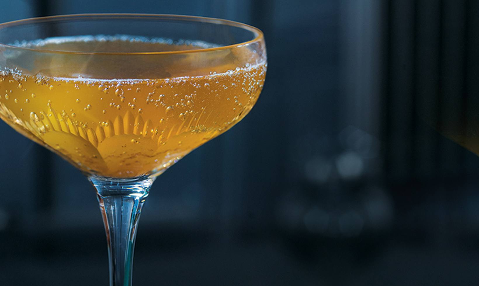 GREY GOOSE La Poire Gingerbread Martini Cocktail