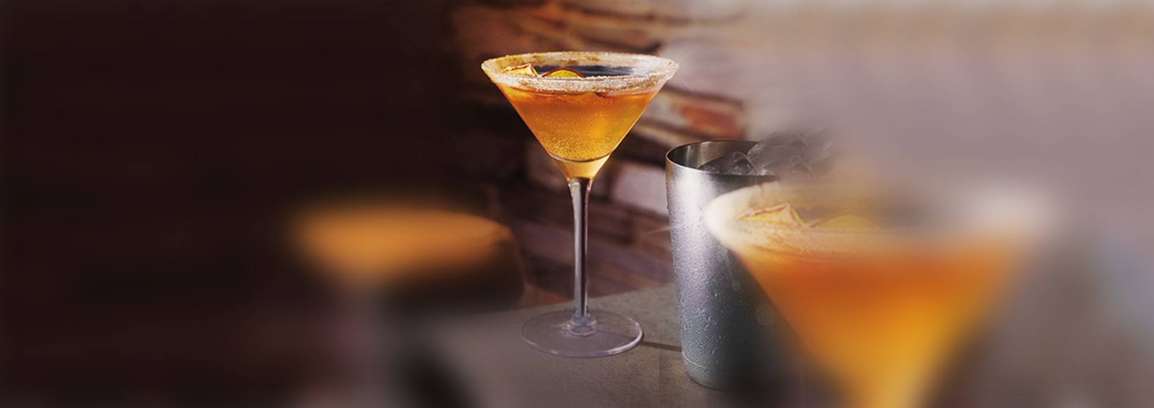 GREY GOOSE La Poire Spiced Apple Martini Cocktail